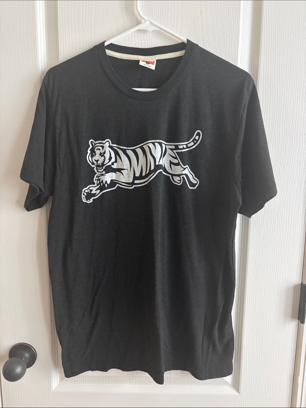 Men's Homage Cincinnati Bengals Graphic Tee White Bengal Large Dark Charcoal